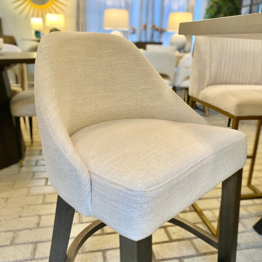Lauren Stool