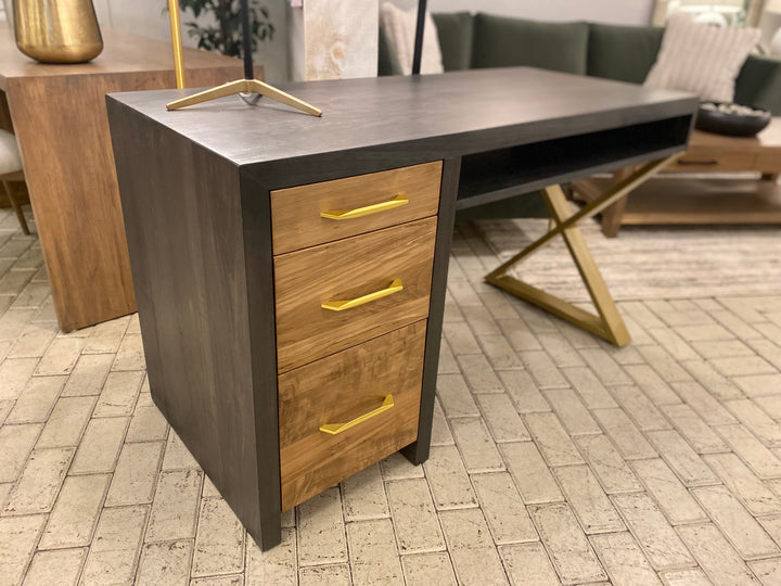 The Kace III Desk