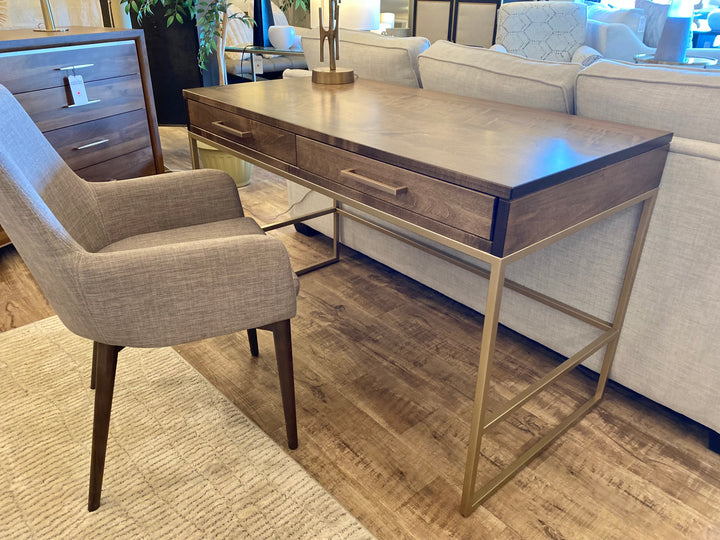 The Luxe Desk